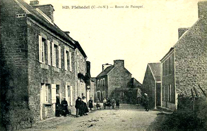 Ville de Pléhédel (Bretagne).