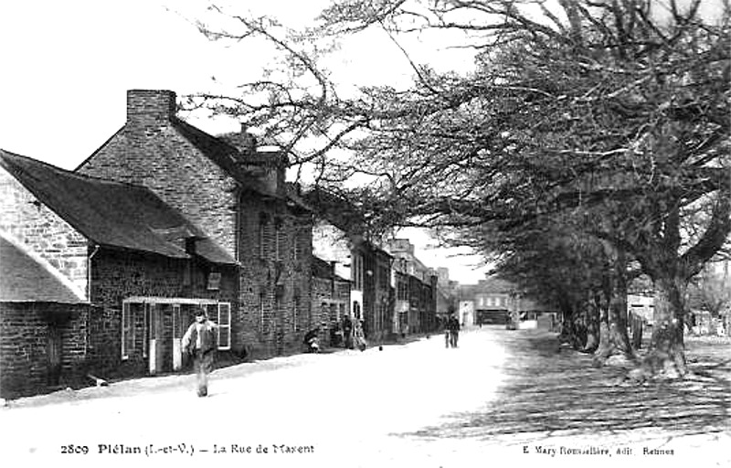 Ville de Pllan-le-Grand (Bretagne).