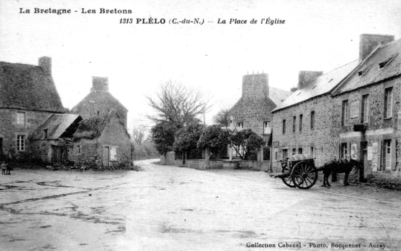 Ville de Pllo (Bretagne).