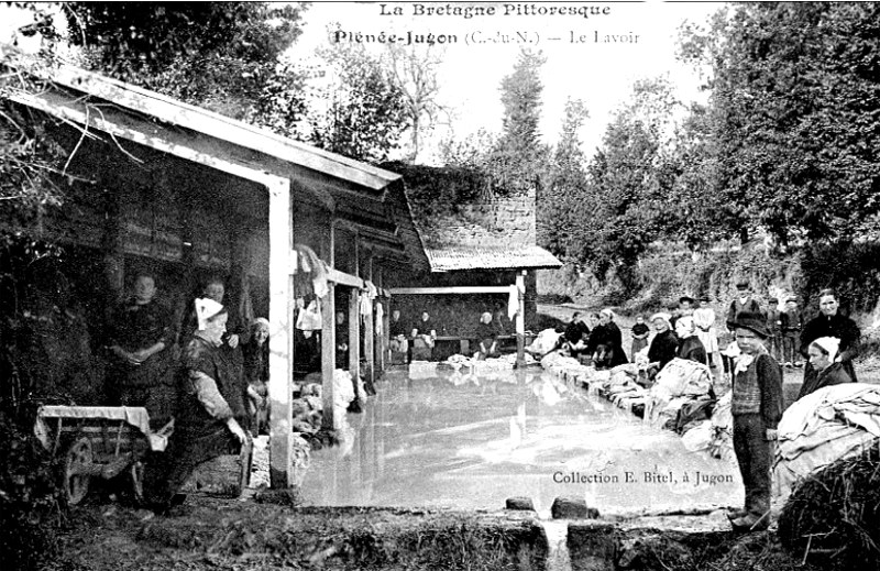 Lavoir de Plne-Jugon (Bretagne).