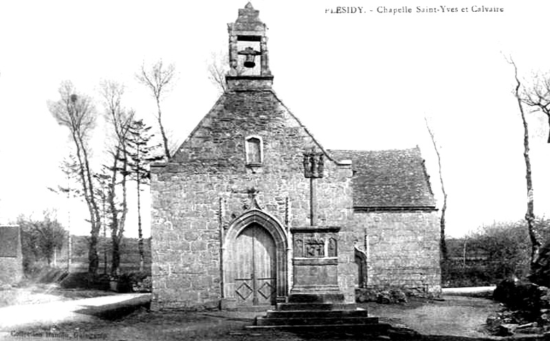 Chapelle Saint-Yves à Plésidy (Bretagne).