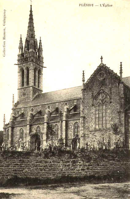 L'église Saint-Pierre de Plésidy (Bretagne)