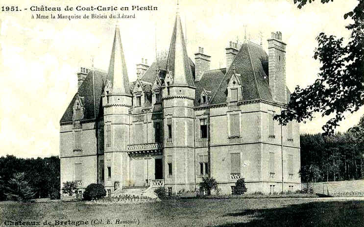 Plestin-les-Grèves (Bretagne) : château de Coat-Caric