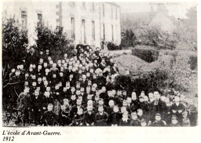 Ecole Saint-Joseph de Plestin-les-Grves (Bretagne).