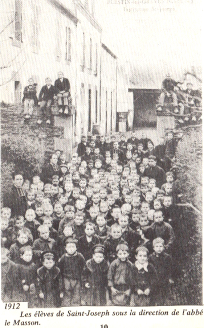 Ecole Saint-Joseph de Plestin-les-Grves (Bretagne).