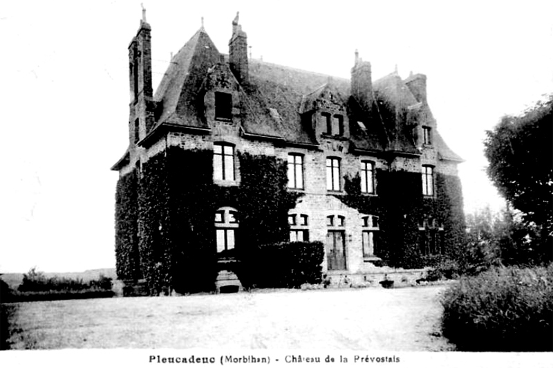 Château de Pleucadeuc (Bretagne).