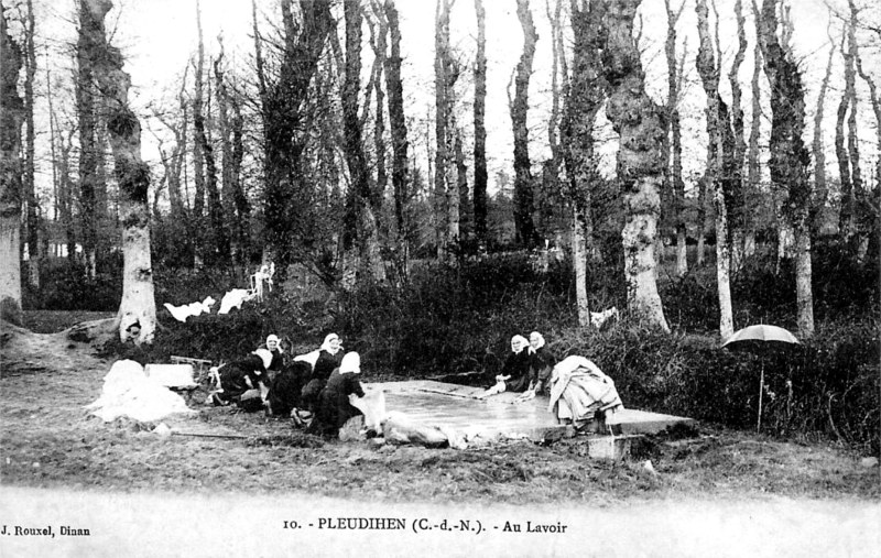 Lavoir  Pleudihen-sur-Rance (Bretagne).