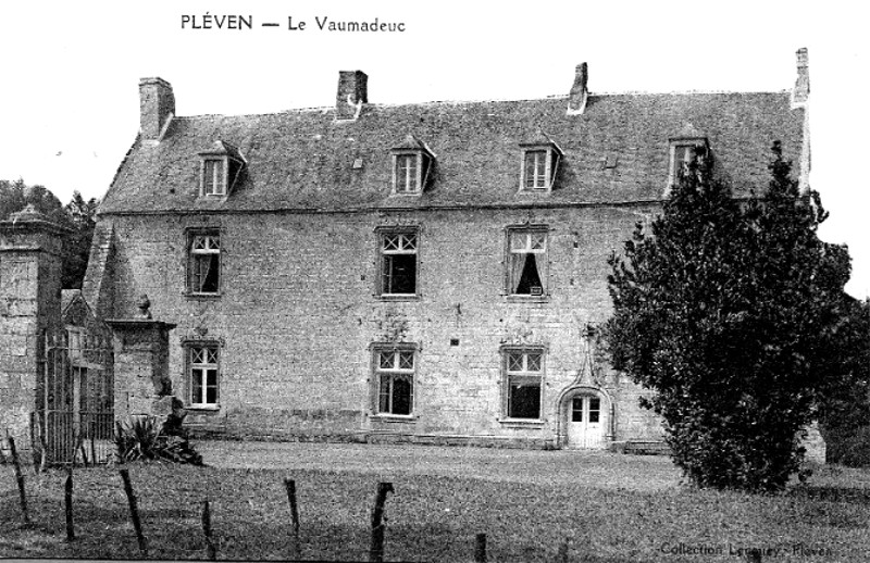 Ville de Pléven (Bretagne) : manoir Vaumadeuc.