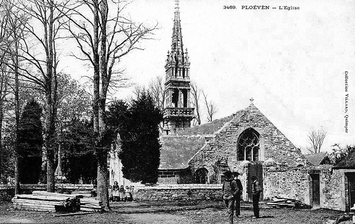 Eglise de Ploéven (Bretagne).