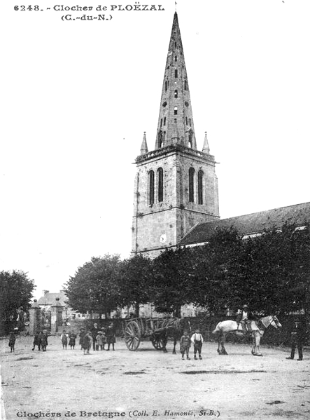 Eglise de Plozal (Bretagne).