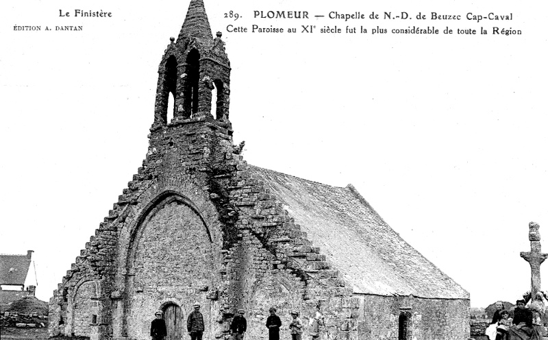 Eglise de Beuzec-Cap-Caval en Plomeur (Bretagne).
