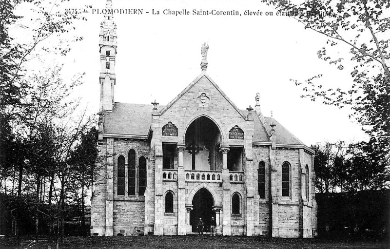 Chapelle Saint-Corentin à Plomodiern (Bretagne).