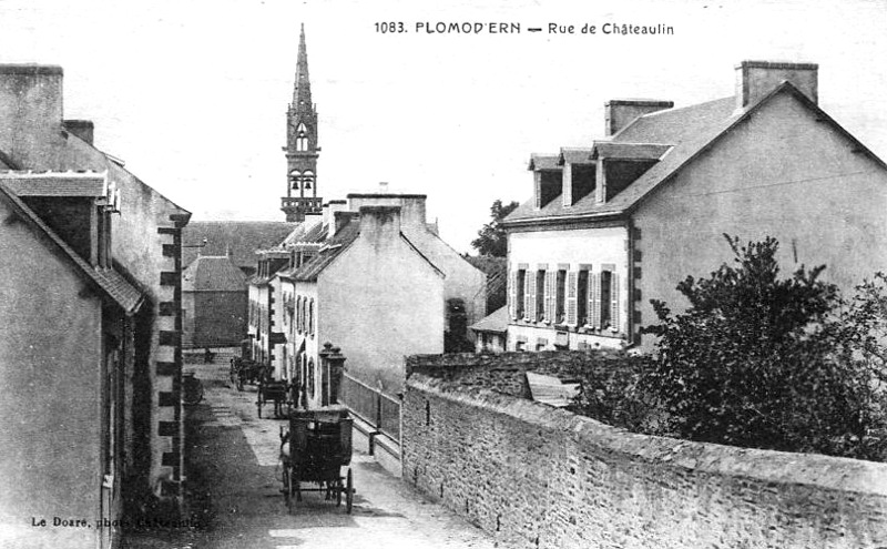 Ville de Plomodiern (Bretagne).