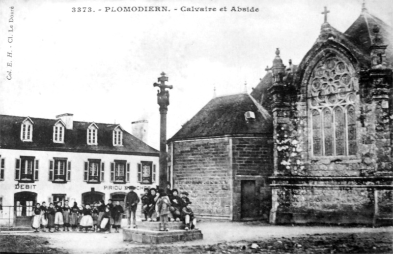 Calvaire de Plomodiern (Bretagne).