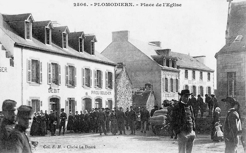 Ville de Plomodiern (Bretagne).