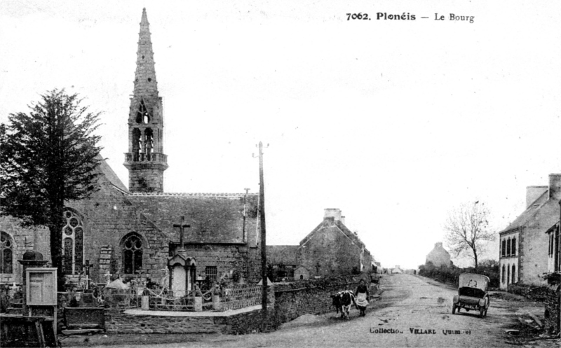 Ville de Plonis (Bretagne).