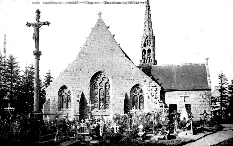 Eglise de Plonis (Bretagne).