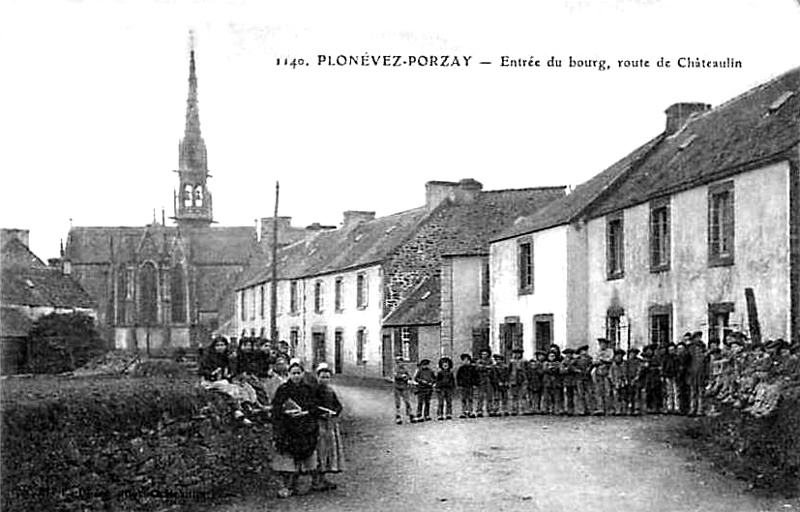 Ville de Plonévez-Porzay (Bretagne).