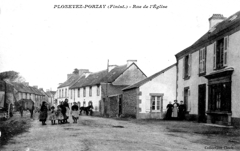 Ville de Plonévez-Porzay (Bretagne).