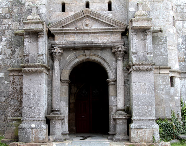 L'glise de Ploubezre (Bretagne)