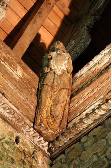 Ploubezre (Bretagne) : chapelle de Kerfons