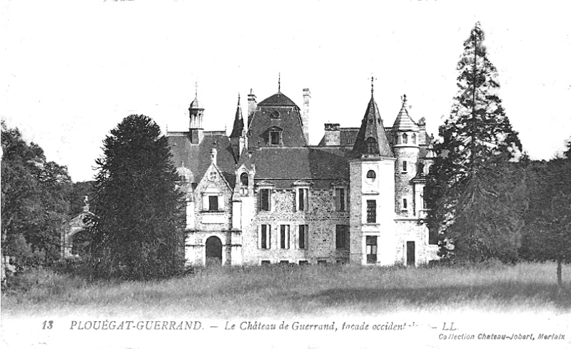 Ville de Plouégat-Guerrand (Bretagne) : château de Guerrand.