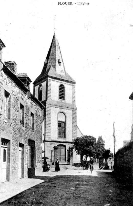 Eglise de Plour-sur-Rance (Bretagne).