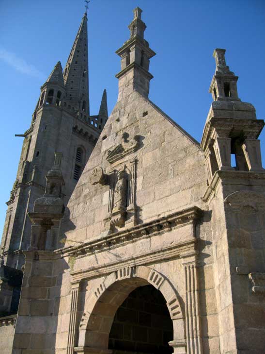 glise de Plougasnou (Bretagne)