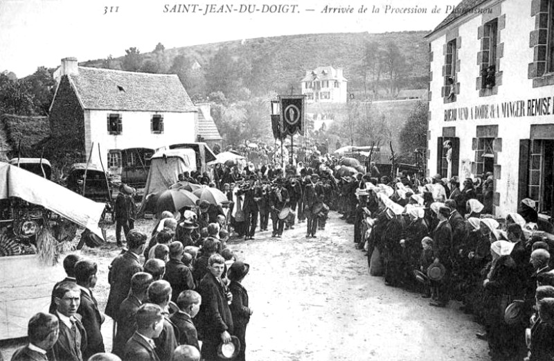 Ville de Plougasnou (Bretagne).