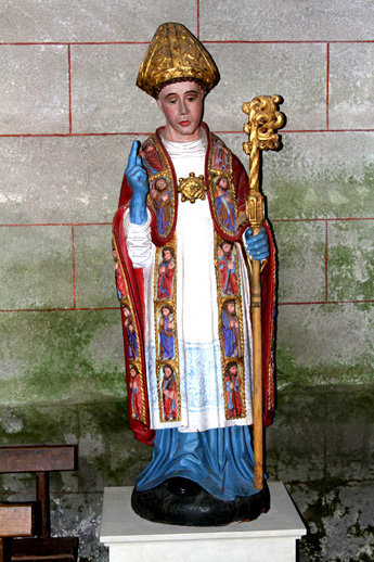 Statue de l'glise de Plougonver, en Bretagne