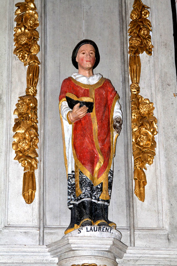 Statue de l'glise de Plougonver, en Bretagne