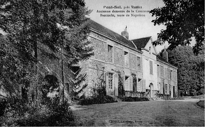 Chteau de Plougoumelen (Bretagne).