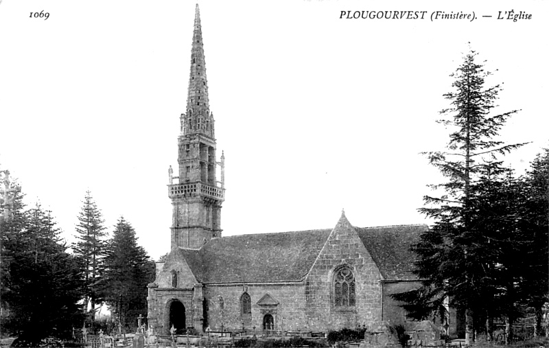Eglise de Plougourvest (Bretagne).