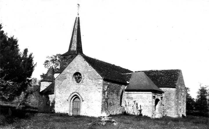 L'ancienne glise Saint-Pierre de Plouguenast (Bretagne).