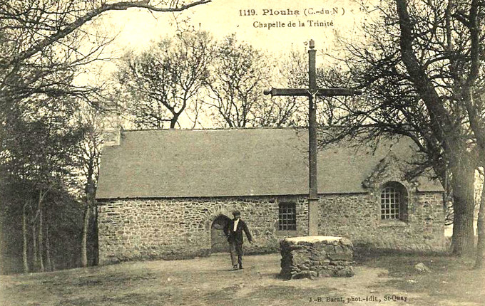 Plouha (Bretagne) : chapelle de la Trinité.