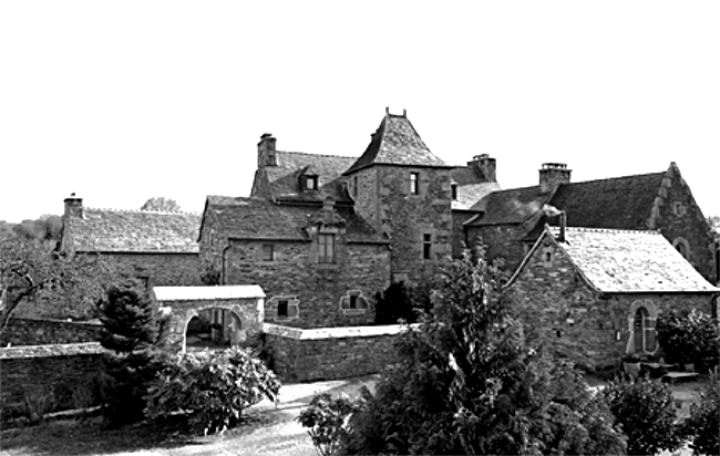 Plouigneau (Bretagne) : manoir de Lanleya.