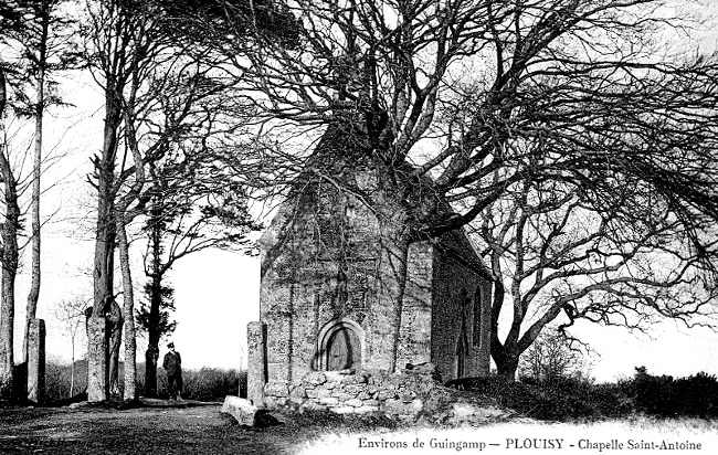 Chapelle de Plouisy (Bretagne).