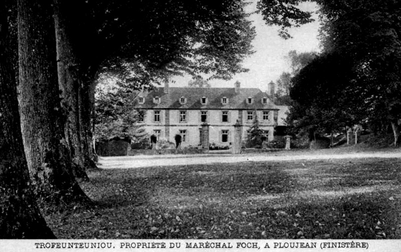 Château ou Manoir de Traonfeunteuniou ou Trofeunteniou ou Trofeunteuniou à Ploujean (Bretagne).