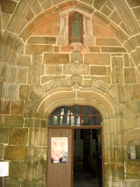 Ploumilliau : église Saint Milliau (Bretagne)