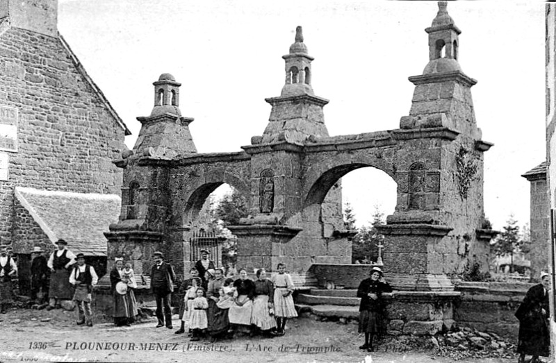 Ville de Plounour-Mnez (Bretagne).