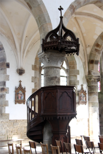 Chaire e l'glise Saint-Nrin de Plounrin (Bretagne).