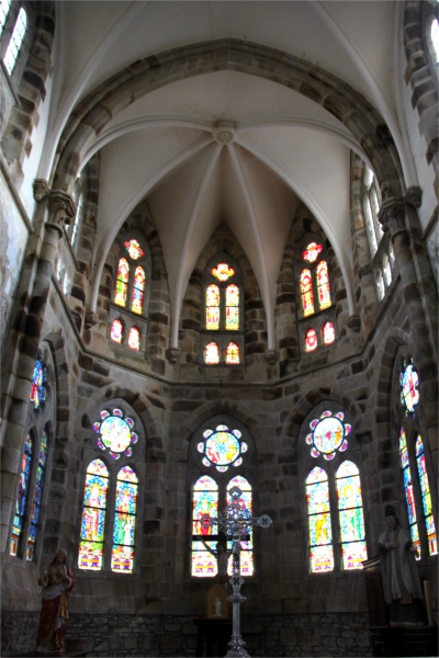 Coeur de l'glise Saint-Nrin de Plounrin (Bretagne).