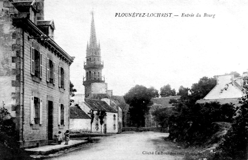 Ville de Plounvez-Lochrist (Bretagne).
