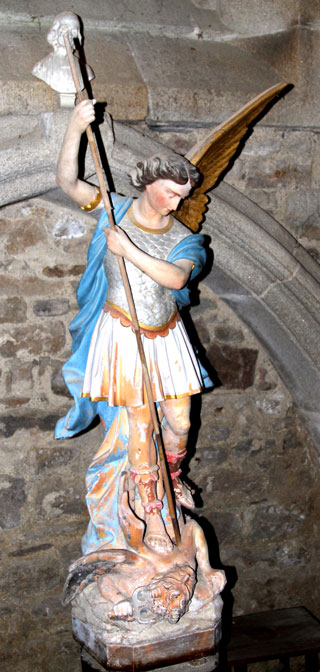 Statue de l'glise Saint-Pierre de Plounvez-Modec (Bretagne)