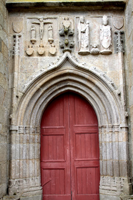 Eglise Saint-Pierre de Plounvez-Modec (Bretagne)