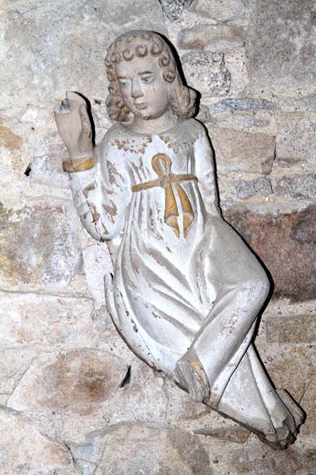 Statue de l'glise Saint-Pierre de Plounvez-Modec (Bretagne)