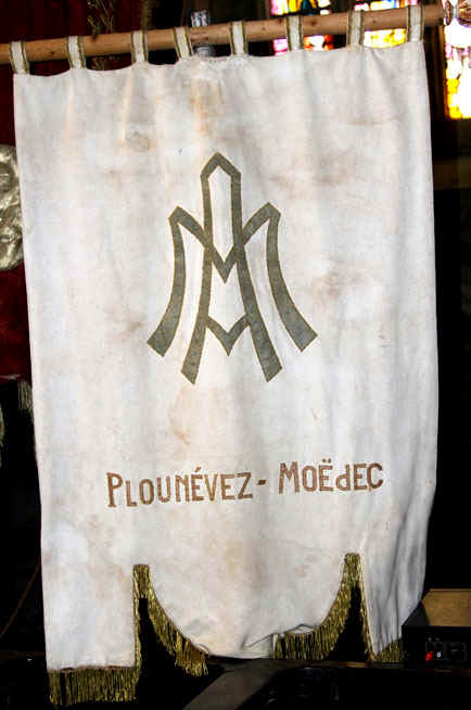 Bannire de l'glise Saint-Pierre de Plounvez-Modec (Bretagne)