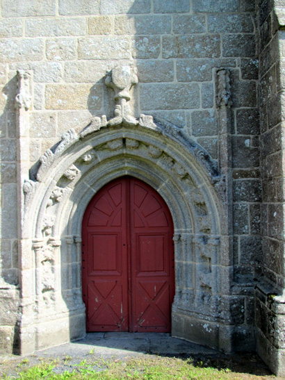 Plounvez-Modec (Bretagne) : chapelle de Keramanac'h