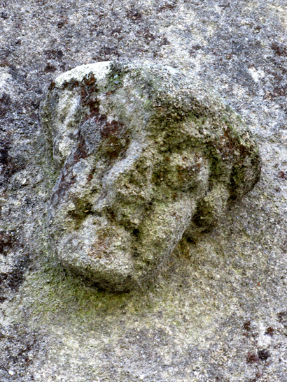 Plounvez-Modec (Bretagne) : chapelle de Keramanac'h