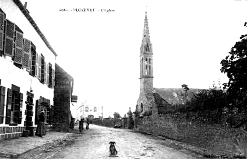 Eglise de Plozvet (Bretagne).